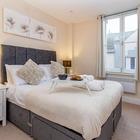 Guest Homes - Trinity Flat Worcester Eksteriør bilde